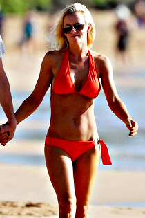Jenny Mccarthy slim body in bikini